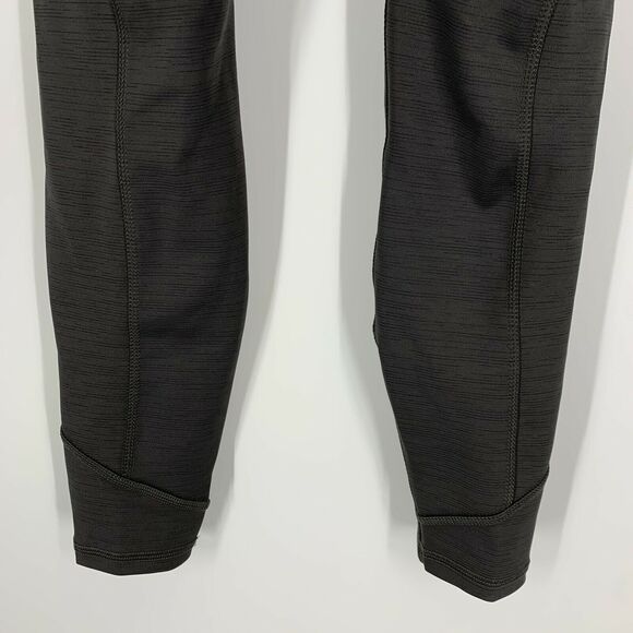 Women's High-Waisted Cargo Leggings All in Motion Charcoal Gray XS NWT - Picture 7 of 8